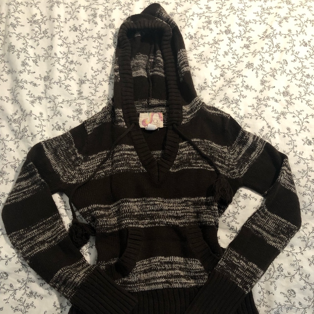 OP size M Brown Stripped Hooded Sweater